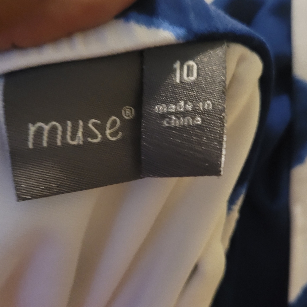 Muse blue & white multi backless maxi dress. Size 10. - Picture 3 of 9